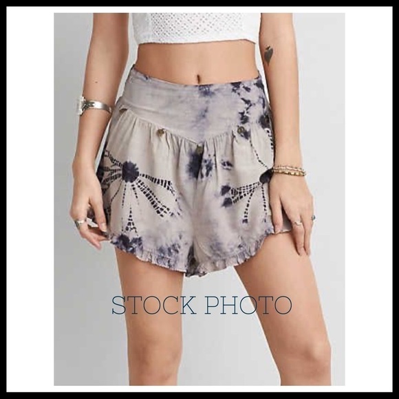 AMERICAN EAGLE Boho Tie-Dye Shorts - Picture 2 of 7